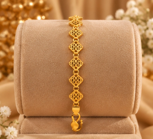Royal Bracelet 004 view 4