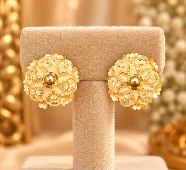 Royal Earring 011 view 3
