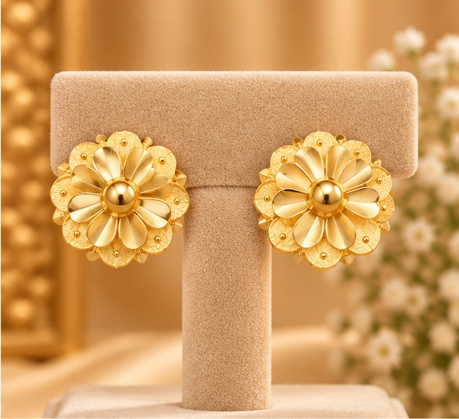 Royal Earring 012 view 3