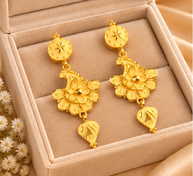 Royal Earring 015 view 2
