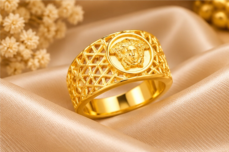 Royal Ring 010 view 3